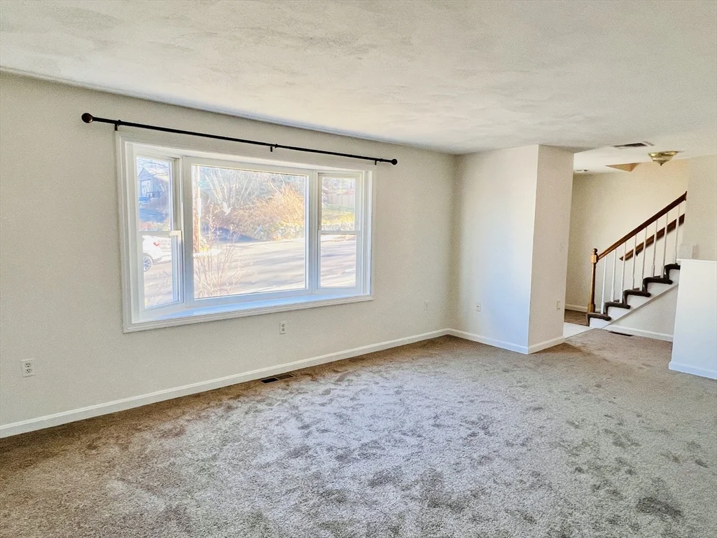 3 bed, 1 bath apartment for rent at 118 Wyoming Ave Unit 118, Oak Grove — photo 1 of 41