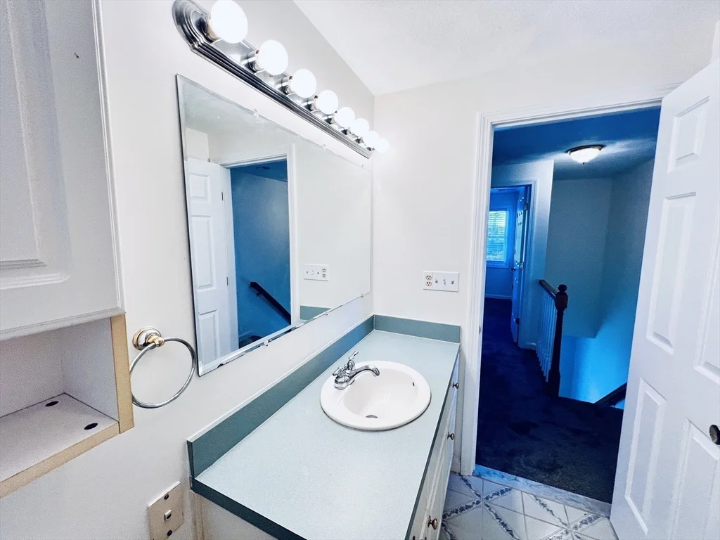 3 bed, 1 bath apartment for rent at 118 Wyoming Ave Unit 118, Oak Grove — photo 11 of 41