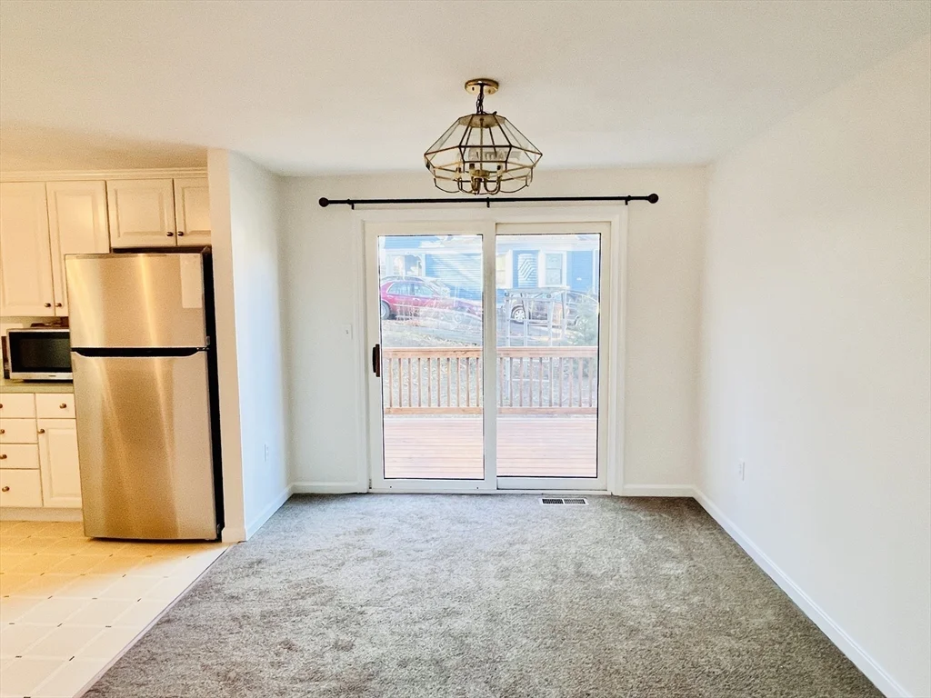 3 bed, 1 bath apartment for rent at 118 Wyoming Ave Unit 118, Oak Grove — photo 8 of 41