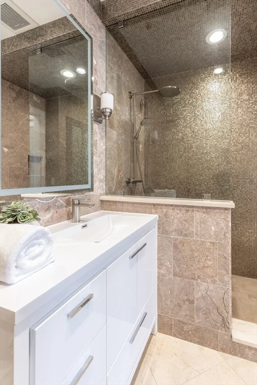 2 bed, 2 bath apartment for rent at 1180-1200 Washington Unit 315, South End — photo 24 of 37