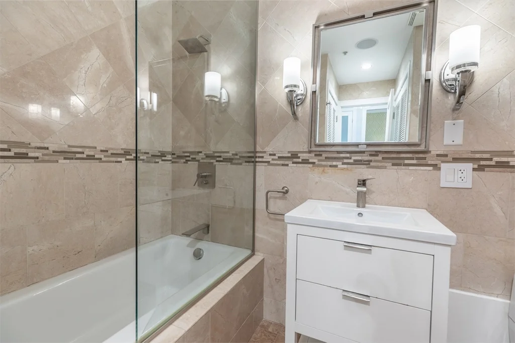 2 bed, 2 bath apartment for rent at 1180-1200 Washington Unit 315, South End — photo 34 of 37
