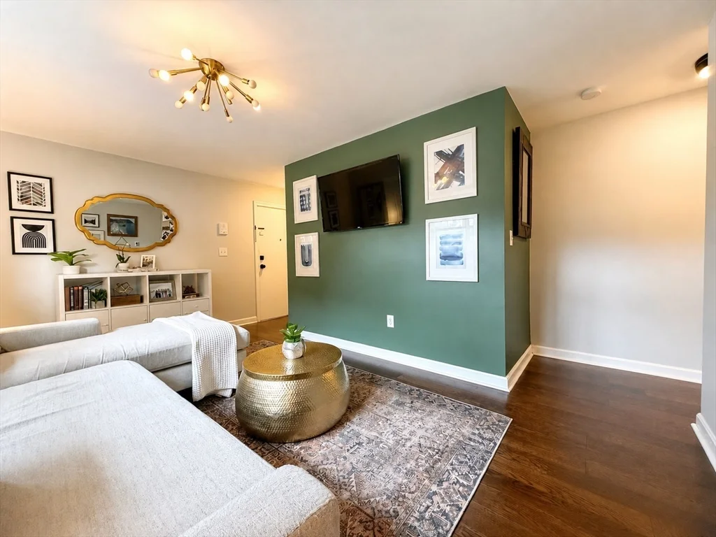 1 bed, 1 bath apartment for rent at 1185 Adams St Unit 2, Dorchester — photo 6 of 16