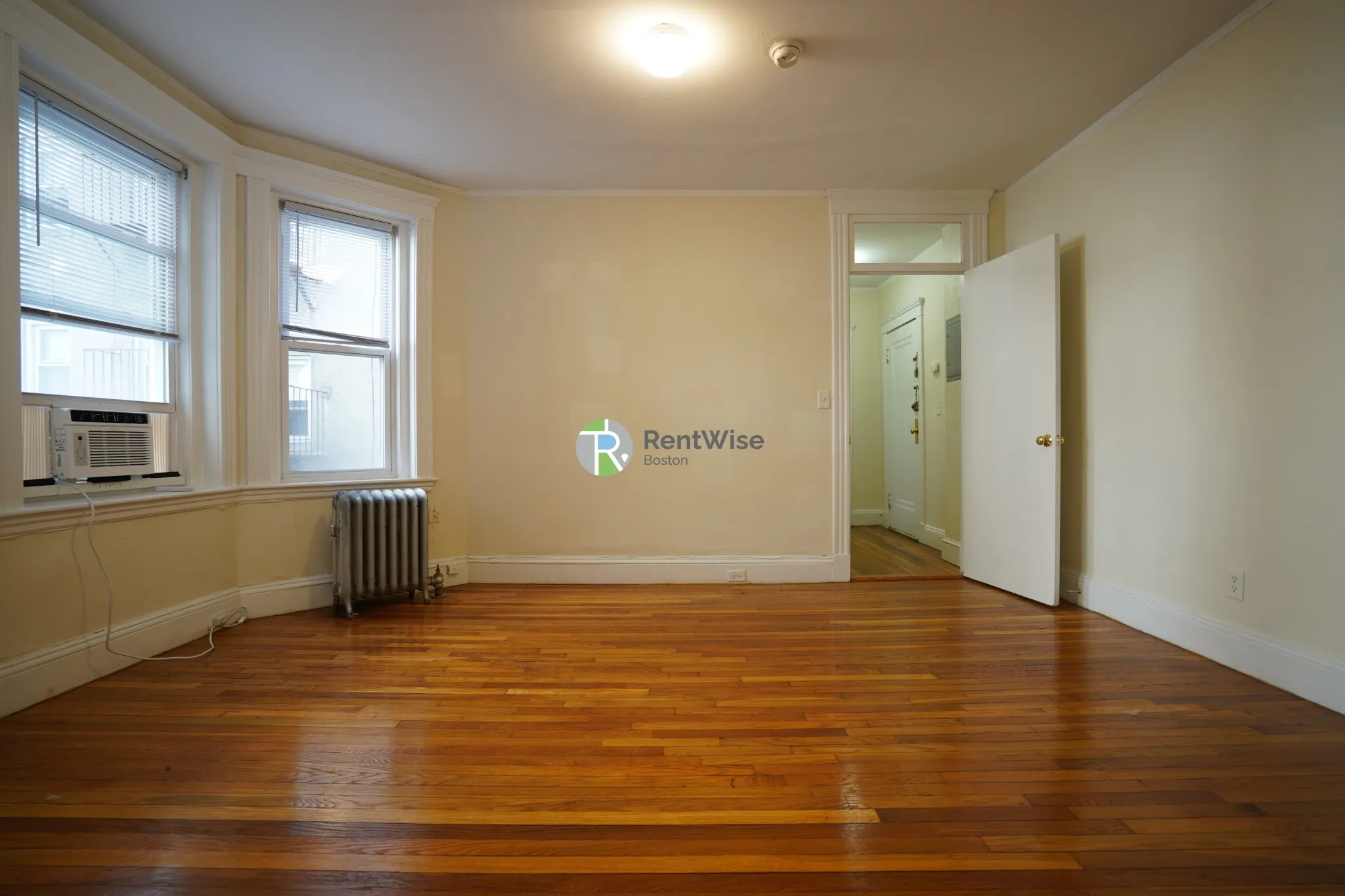 Studio bed, 1 bath apartment for rent at 1185 Boylston St Unit 27, Fenway — photo 6 of 21