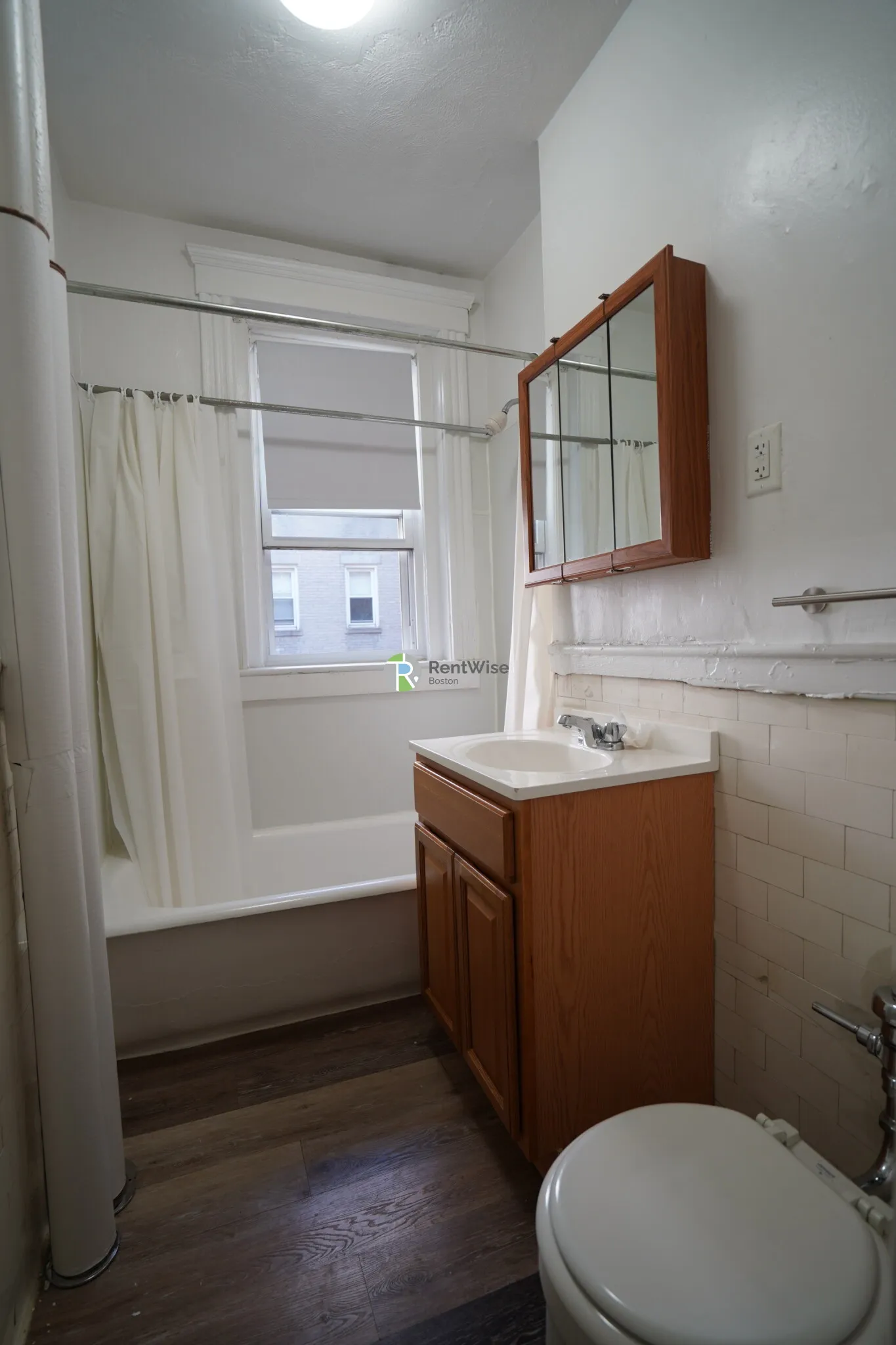 Studio bed, 1 bath apartment for rent at 1185 Boylston St Unit 27, Fenway — photo 7 of 21