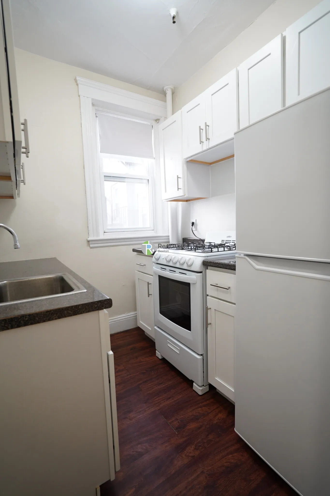 Studio bed, 1 bath apartment for rent at 1185 Boylston St Unit 27, Fenway — photo 9 of 21