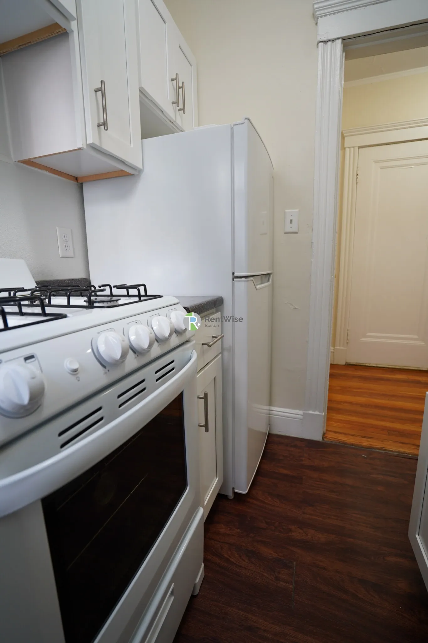 Studio bed, 1 bath apartment for rent at 1185 Boylston St Unit 27, Fenway — photo 11 of 21