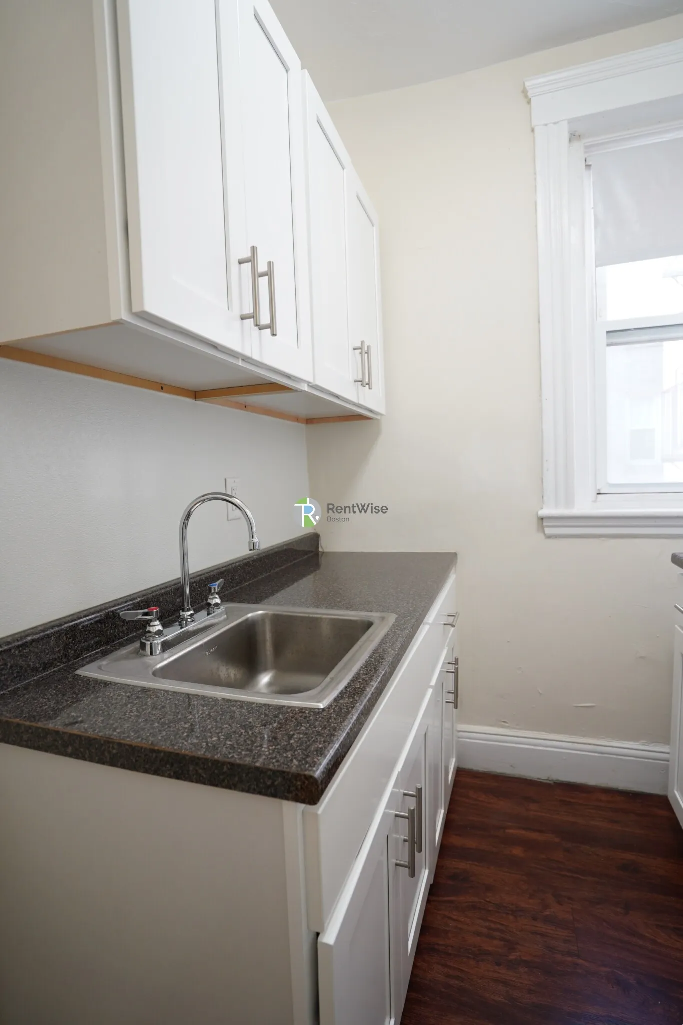 Studio bed, 1 bath apartment for rent at 1185 Boylston St Unit 27, Fenway — photo 10 of 21