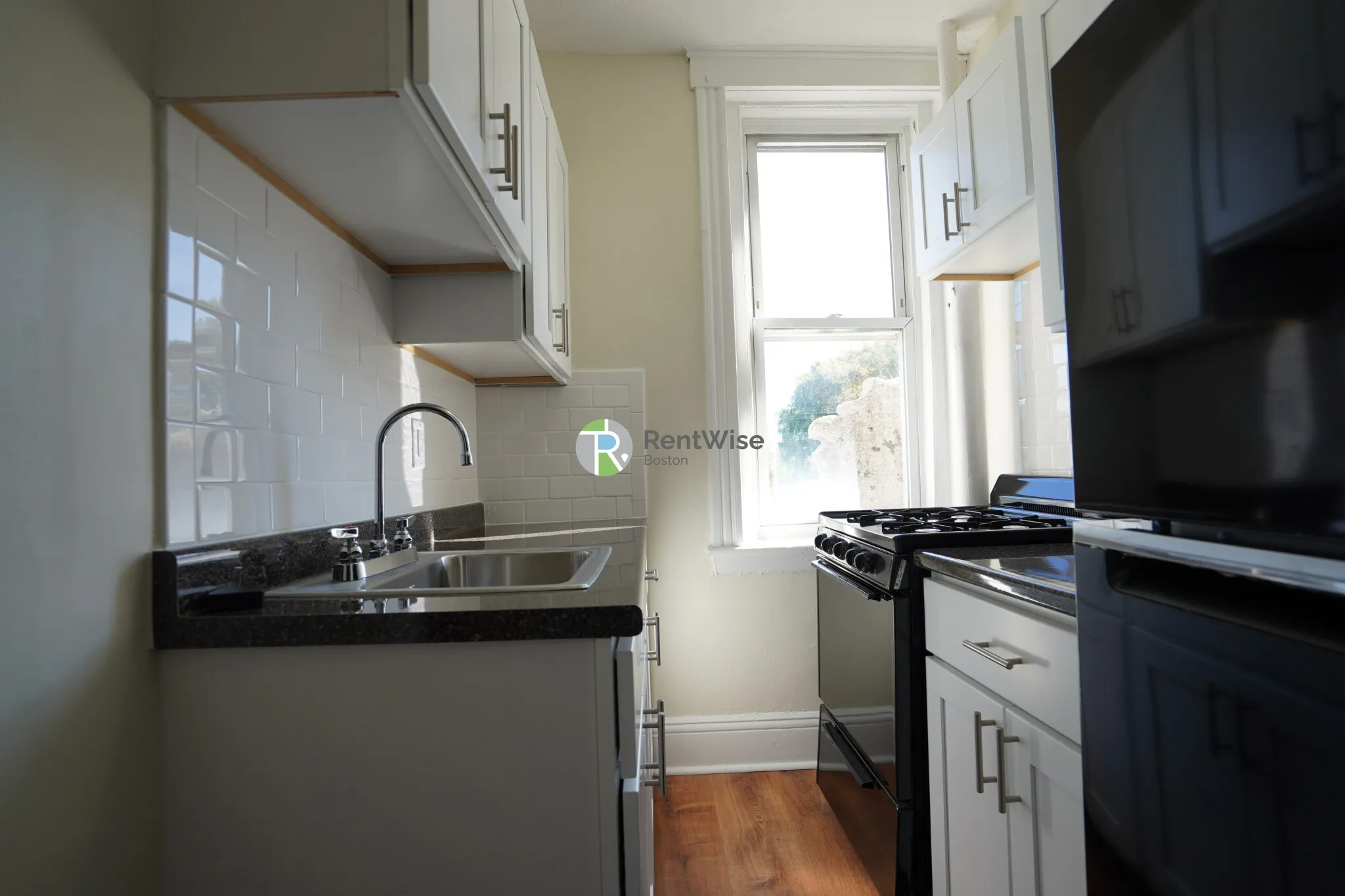 Studio bed, 1 bath apartment for rent at 1185 Boylston St Unit 29, Fenway — photo 5 of 8