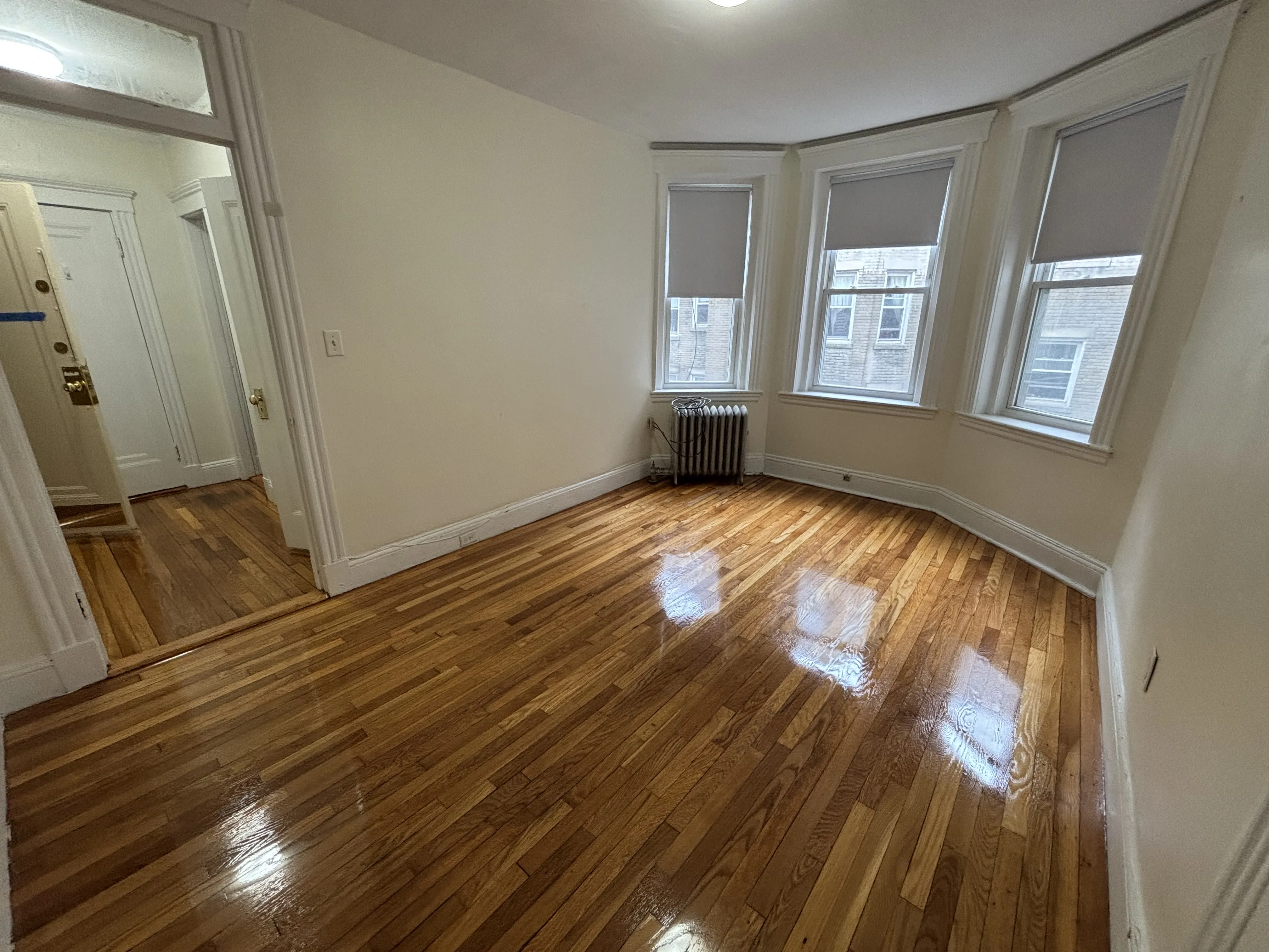 Studio bed, 1 bath apartment for rent at 1185 Boylston St Unit 3, Fenway — photo 2 of 4