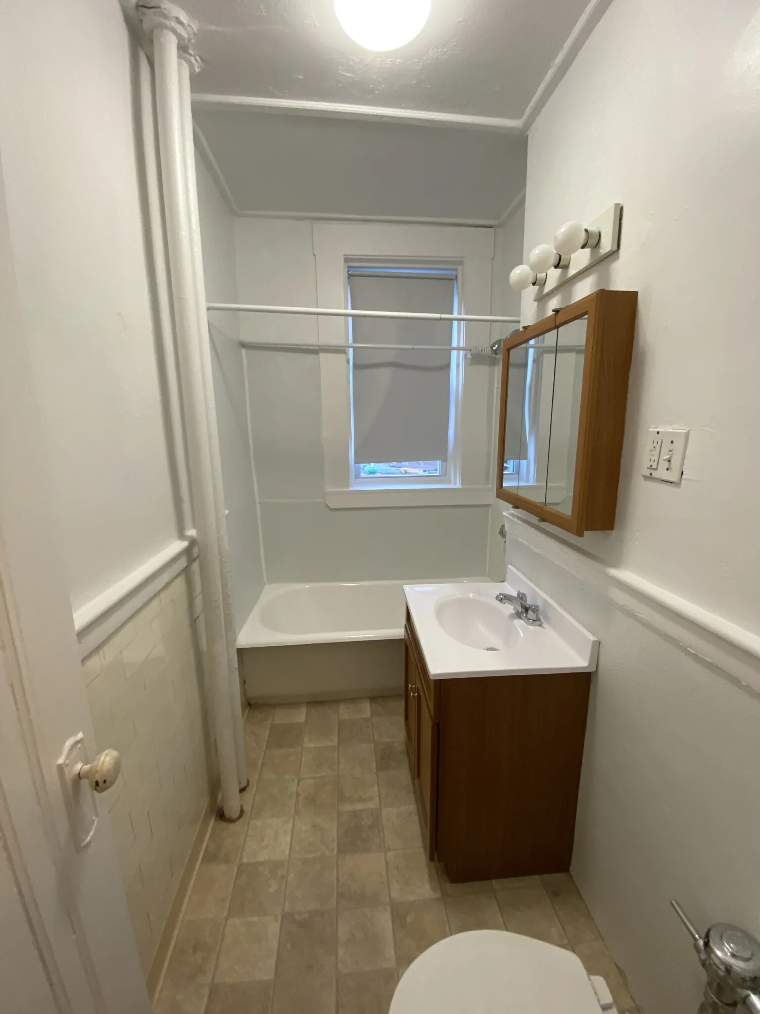 Studio bed, 1 bath apartment for rent at 1185 Boylston St Unit 34, Fenway — photo 5 of 8