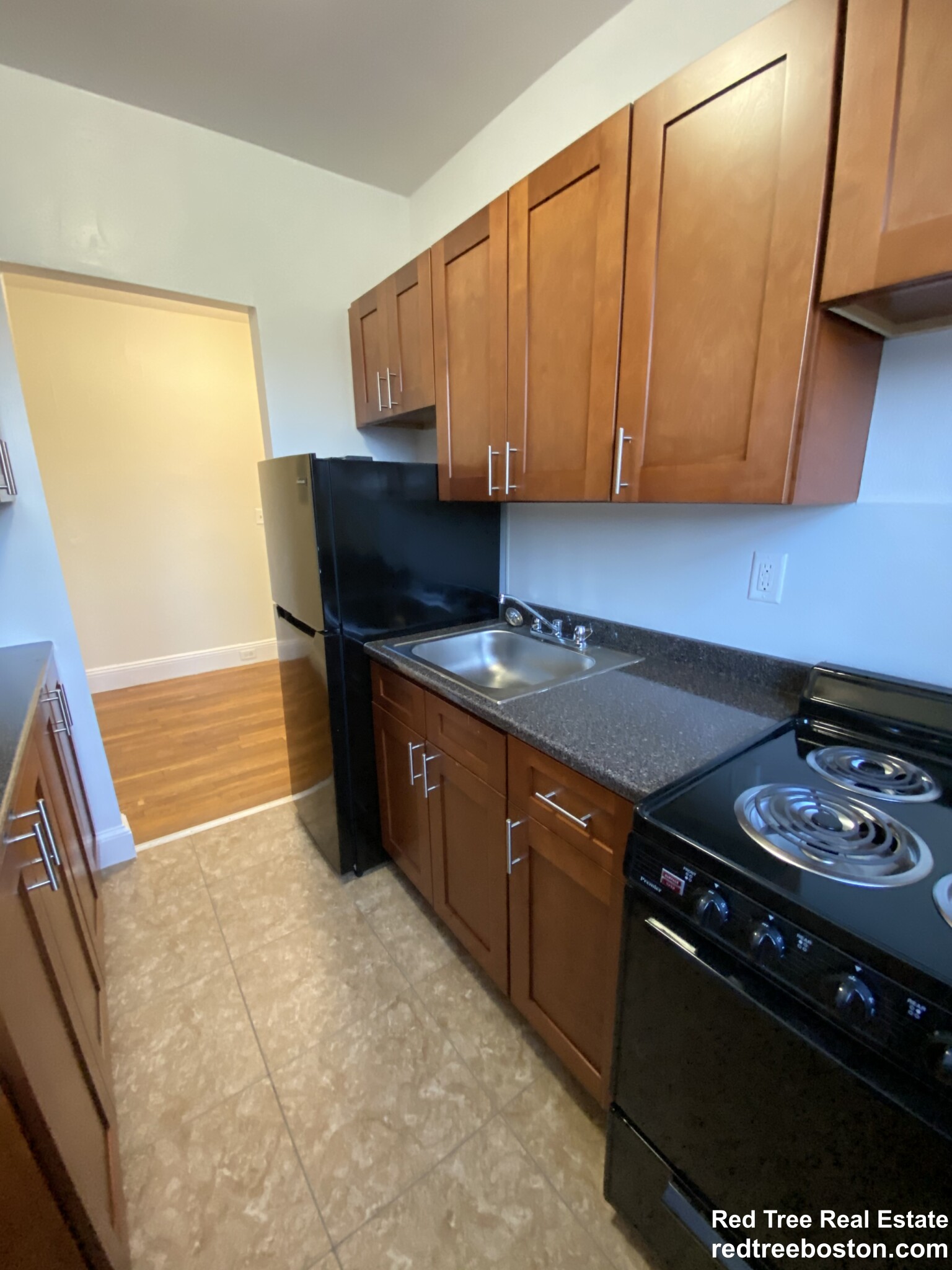 Studio bed, 1 bath apartment for rent at 1185 Boylston St Unit 35, Fenway — photo 4 of 24
