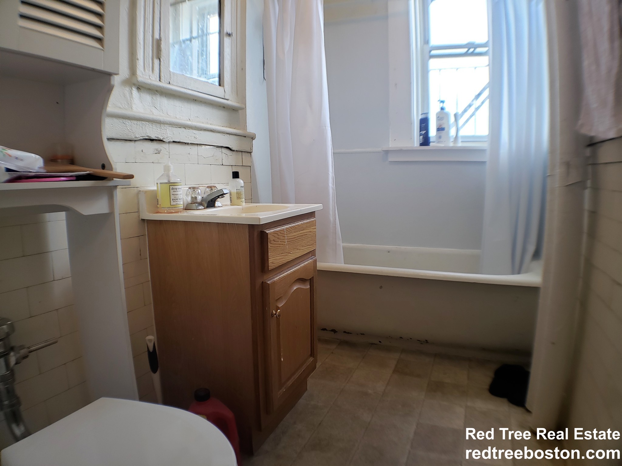 Studio bed, 1 bath apartment for rent at 1185 Boylston St Unit 35, Fenway — photo 9 of 24