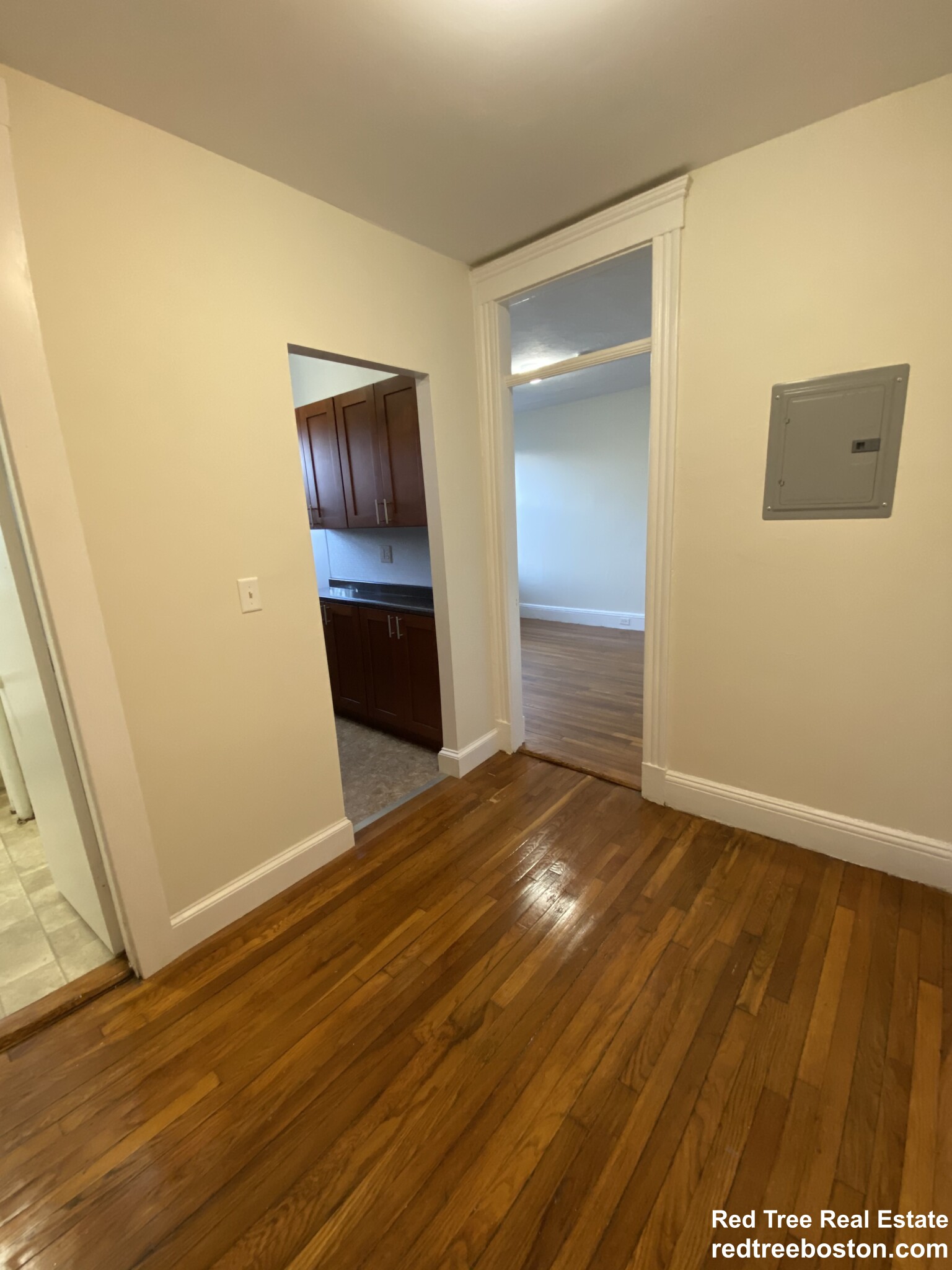 Studio bed, 1 bath apartment for rent at 1185 Boylston St Unit 35, Fenway — photo 2 of 24