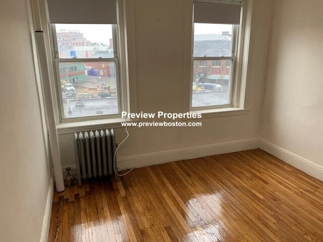Studio bed, 1 bath apartment for rent at 1185 Boylston St Unit 44P, Fenway — photo 5 of 7