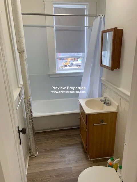 Studio bed, 1 bath apartment for rent at 1185 Boylston St Unit 44P, Fenway — photo 3 of 7