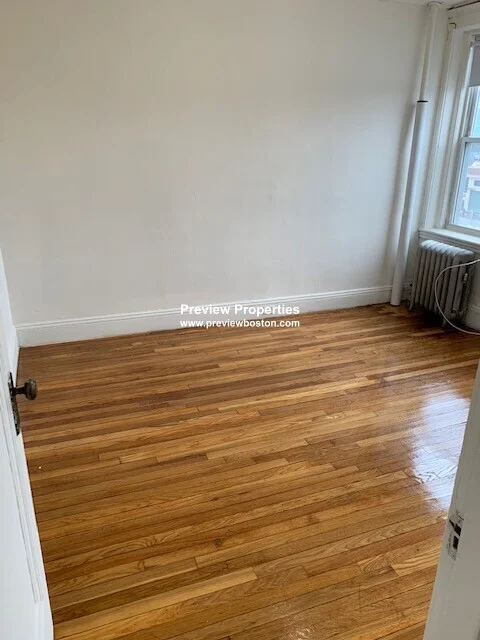 Studio bed, 1 bath apartment for rent at 1185 Boylston St Unit 44P, Fenway — photo 4 of 7