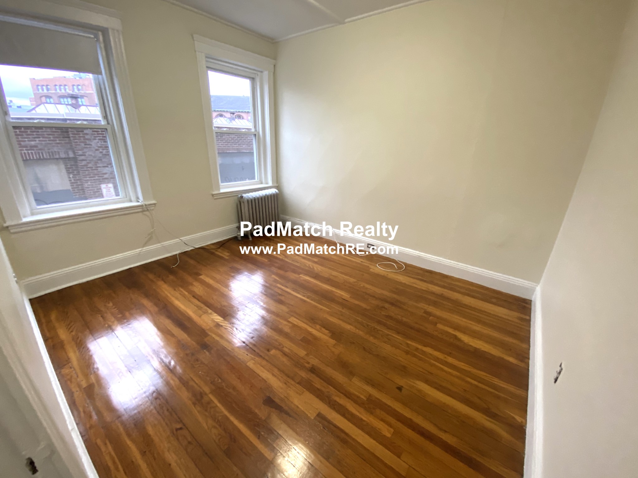 Studio bed, 1 bath apartment for rent at 1185 Boylston St Unit 5, Fenway — photo 1 of 10