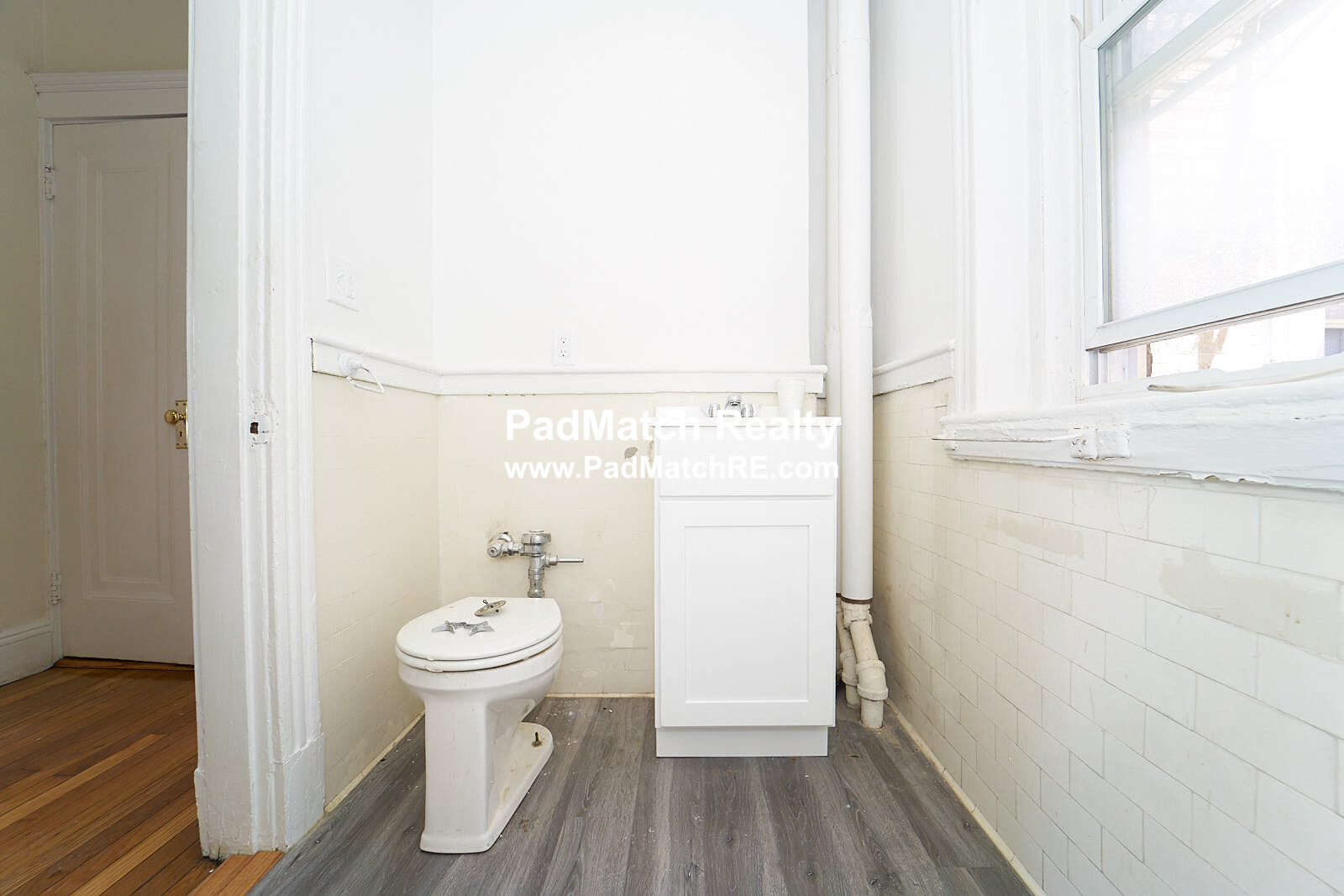 1 split bed, 1 bath apartment for rent at 1185 Boylston St Unit 6, Fenway — photo 13 of 18