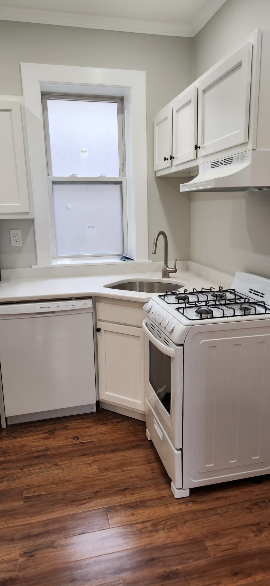 2 bed, 1 bath apartment for rent at 1185 Commonwealth Ave Unit 10, Allston — photo 10 of 15