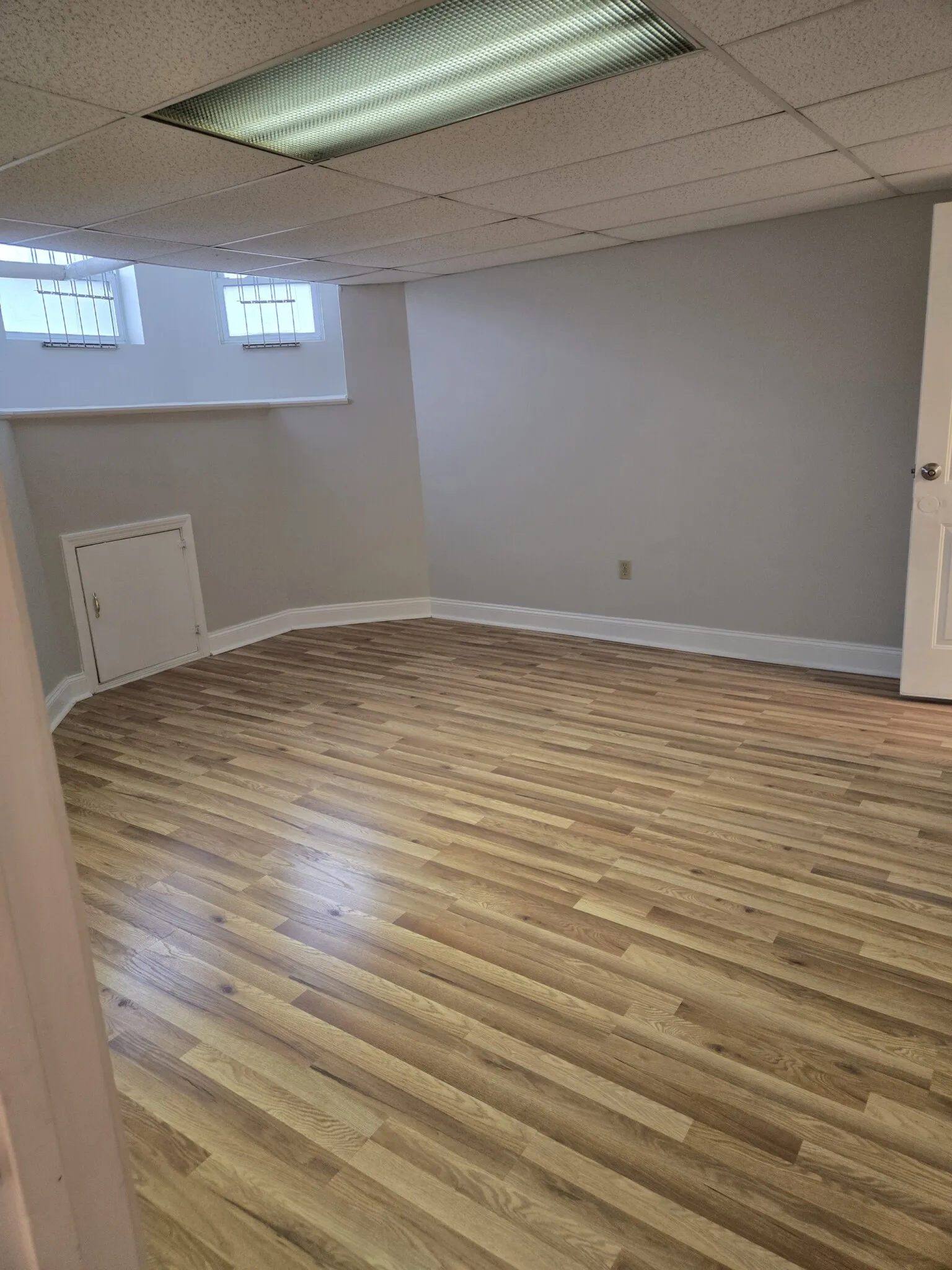 4 bed, 2 bath apartment for rent at 1185 Commonwealth Ave Unit 101, Allston — photo 25 of 58