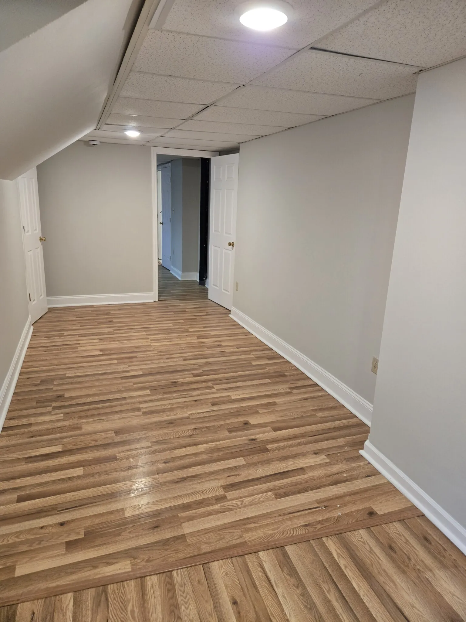 4 bed, 2 bath apartment for rent at 1185 Commonwealth Ave Unit 101, Allston — photo 23 of 58