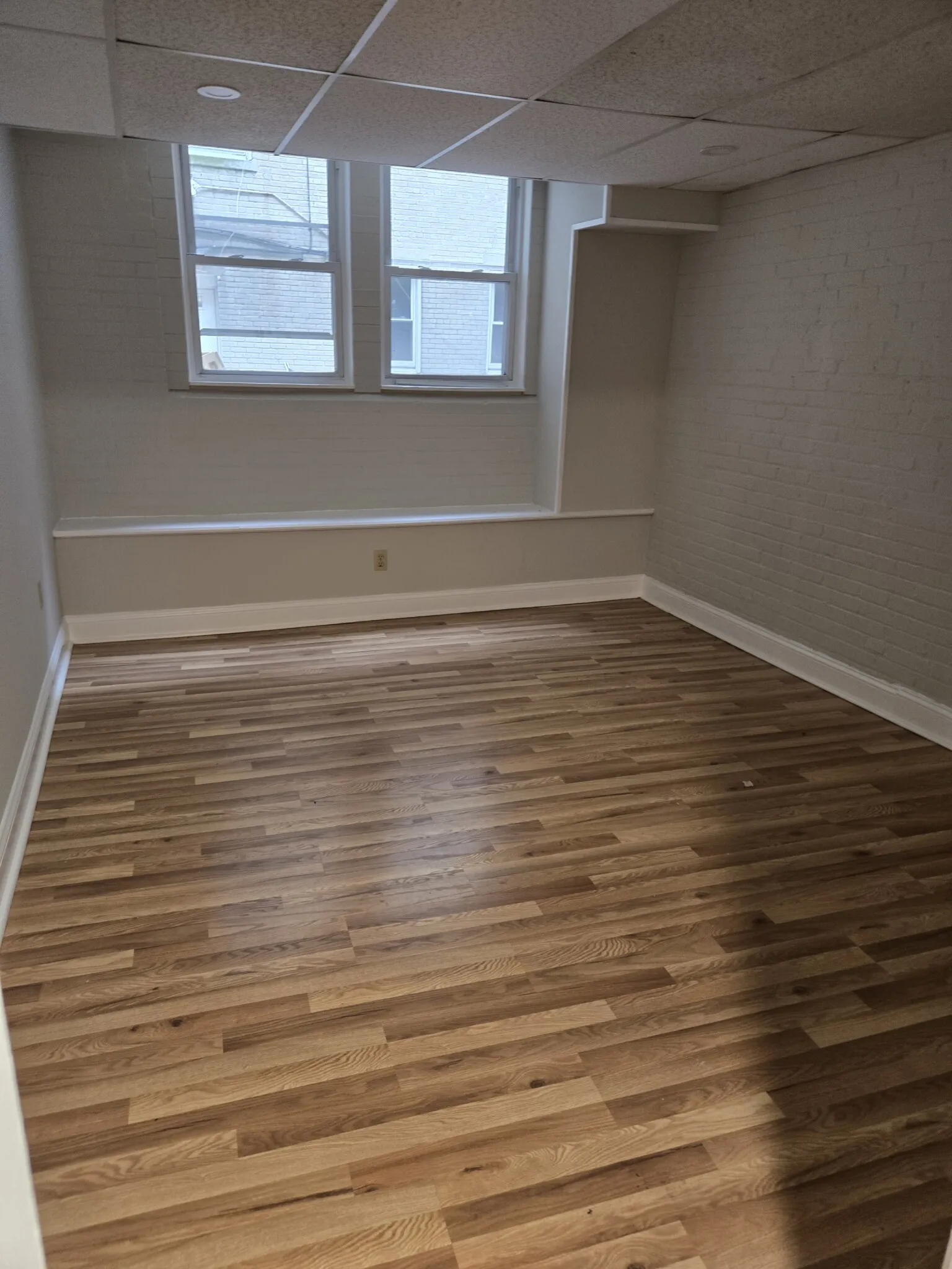 4 bed, 2 bath apartment for rent at 1185 Commonwealth Ave Unit 101, Allston — photo 21 of 58