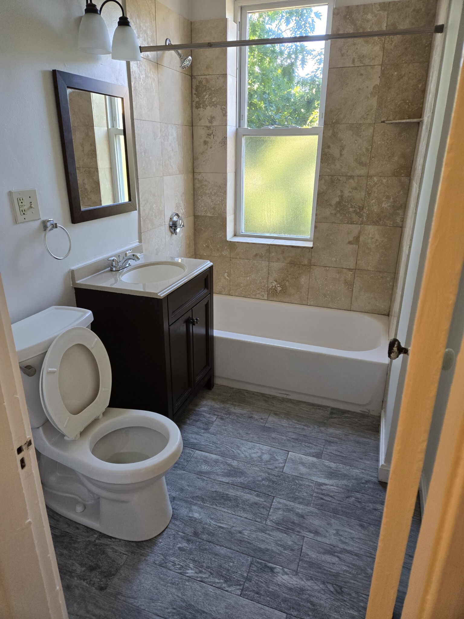 Studio bed, 1 bath apartment for rent at 1185 Commonwealth Ave Unit 12, Allston — photo 1 of 17