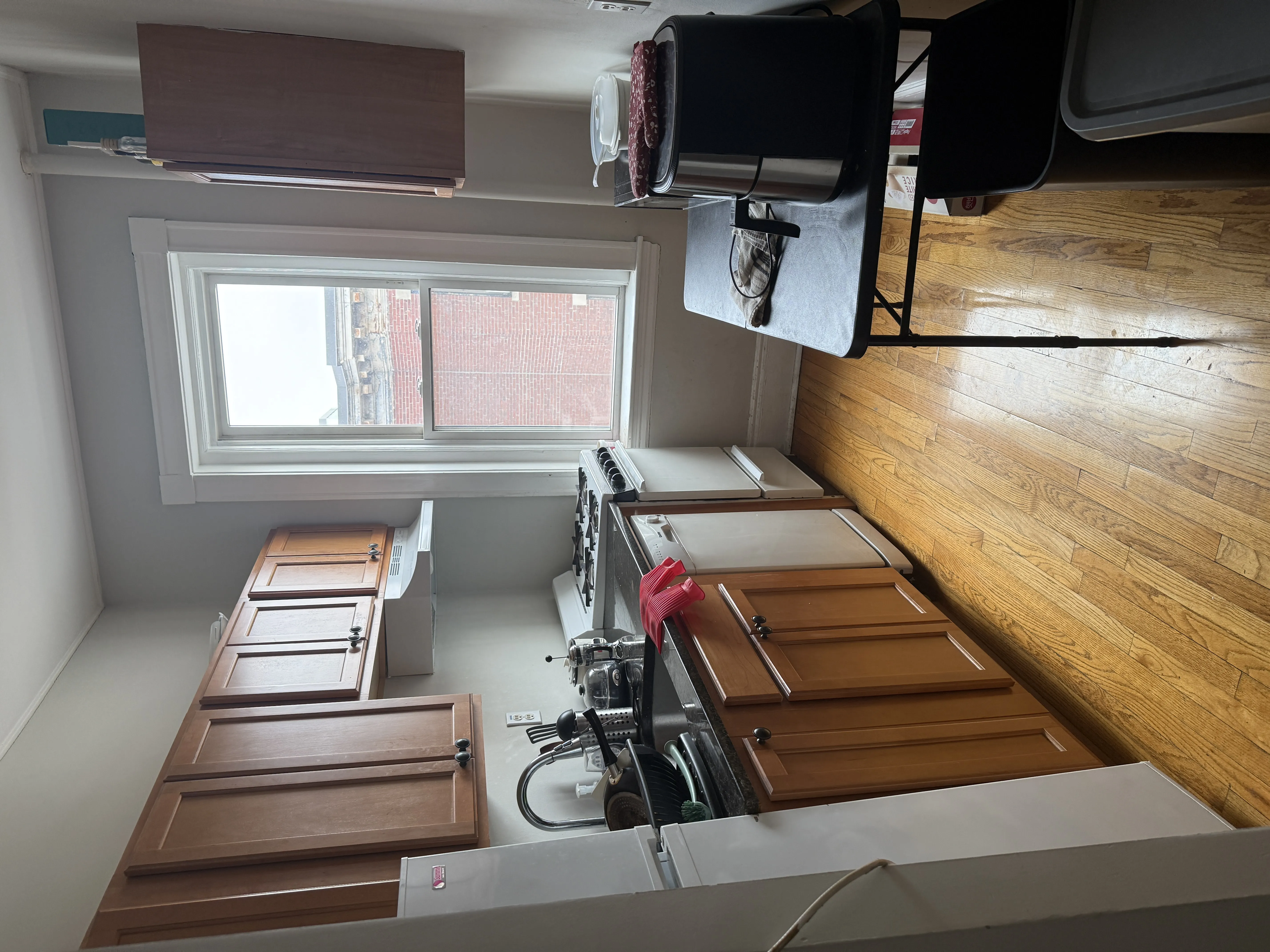 2 bed, 1 bath apartment for rent at 1185 Commonwealth Ave Unit 14, Allston — photo 8 of 22