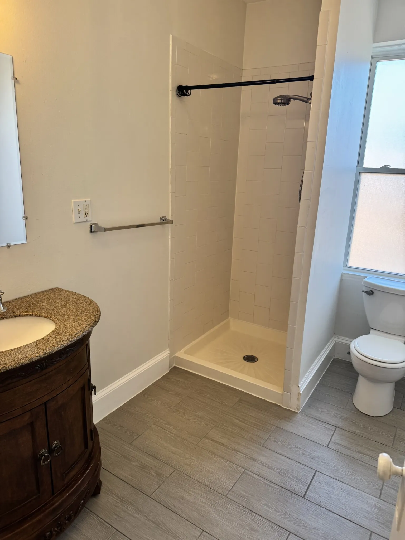 Studio bed, 1 bath apartment for rent at 1185 Commonwealth Ave Unit 15, Allston — photo 4 of 17
