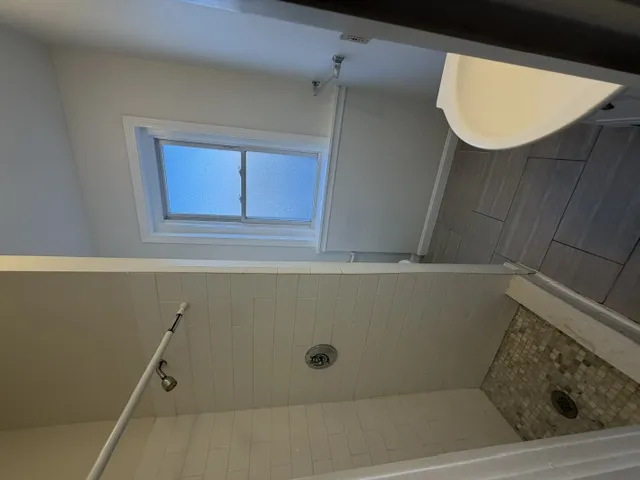 2 bed, 1 bath apartment for rent at 1185 Commonwealth Ave Unit 16, Allston — photo 3 of 8