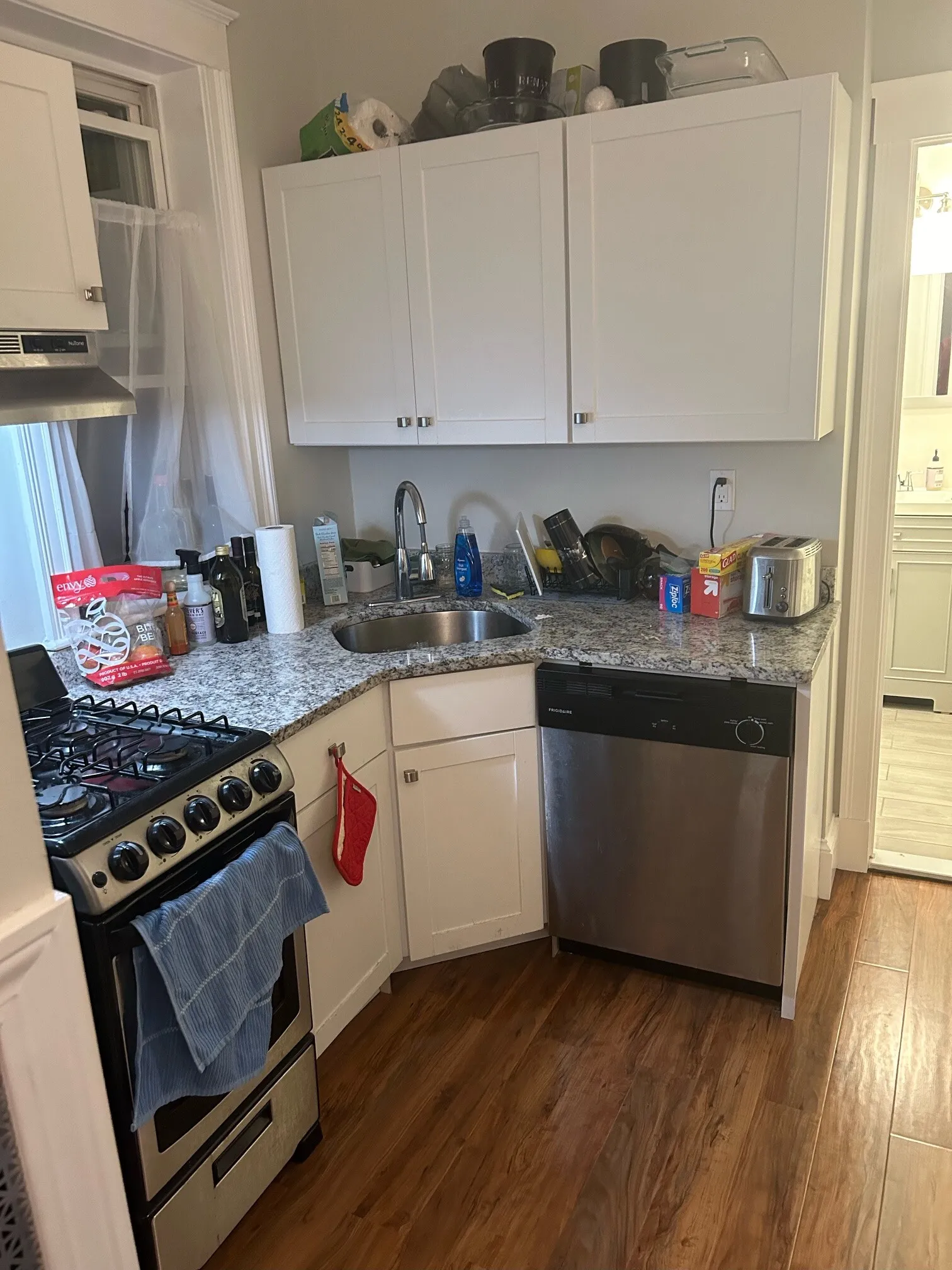2 bed, 1 bath apartment for rent at 1185 Commonwealth Ave Unit 17, Allston — photo 18 of 24