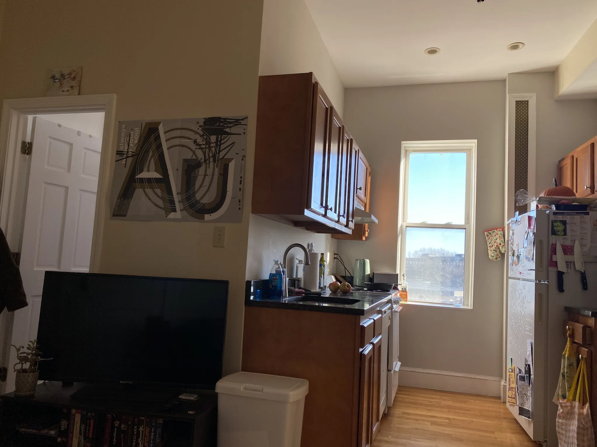 2 bed, 1 bath apartment for rent at 1185 Commonwealth Ave Unit 20, Allston — photo 4 of 22