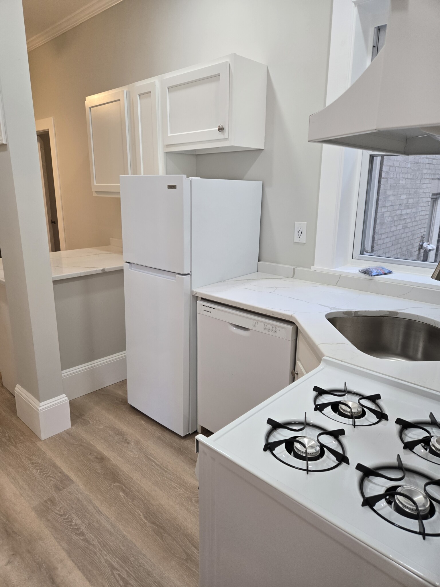 2 bed, 1 bath apartment for rent at 1185 Commonwealth Ave Unit 5, Allston — photo 2 of 22