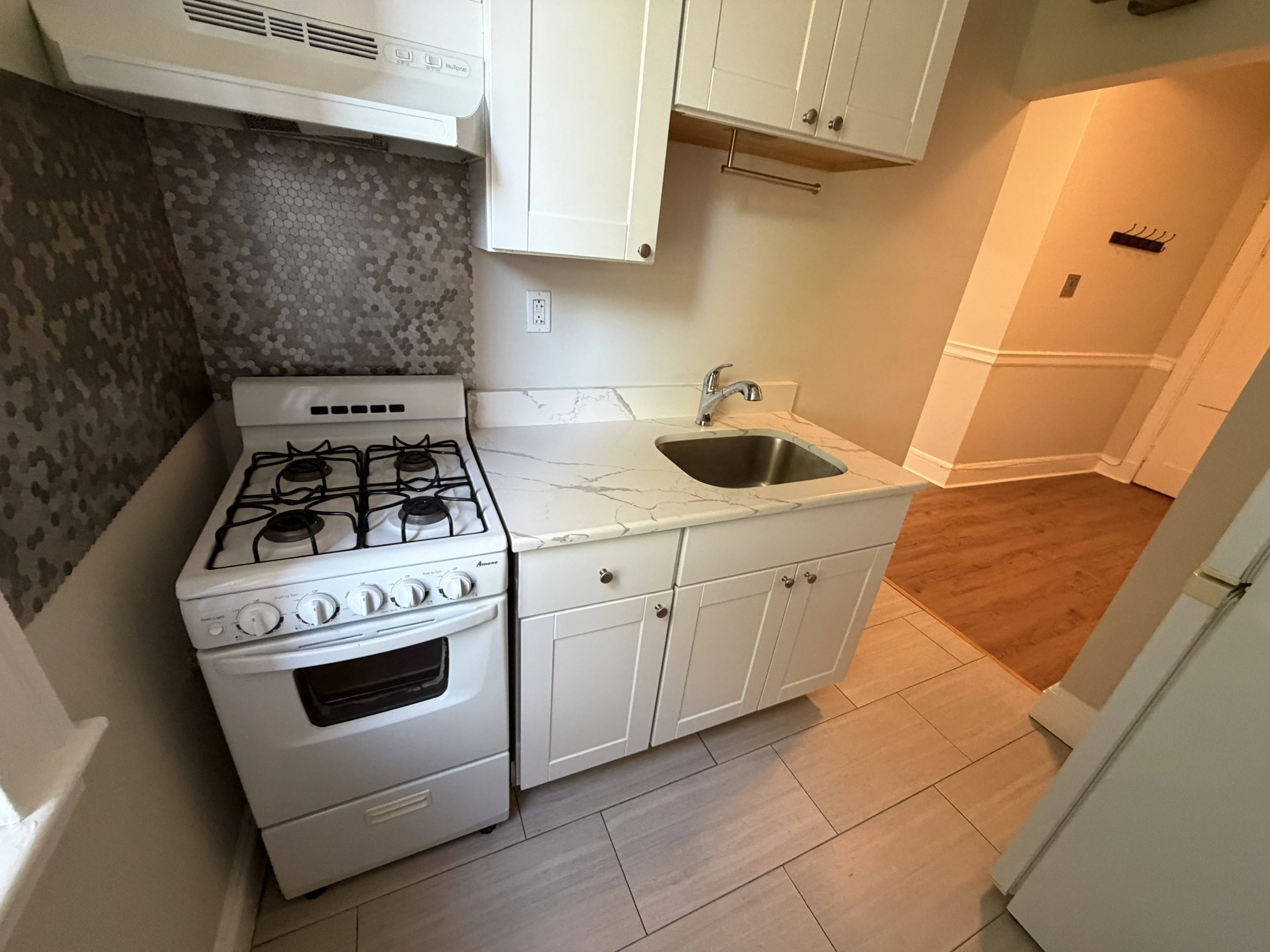 Studio bed, 1 bath apartment for rent at 1185 Commonwealth Ave Unit 6, Allston
