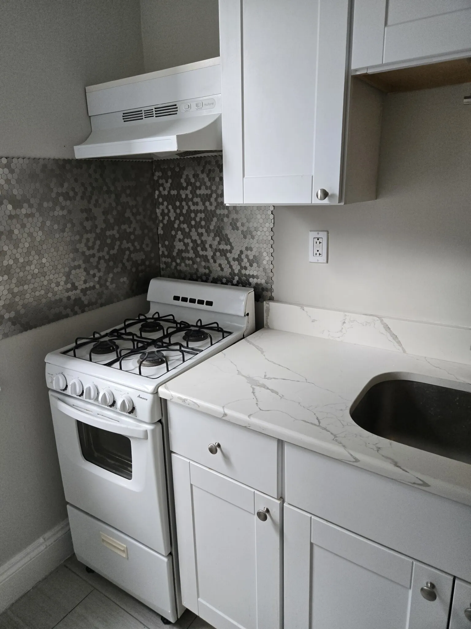 Studio bed, 1 bath apartment for rent at 1185 Commonwealth Ave Unit 6, Allston — photo 18 of 38