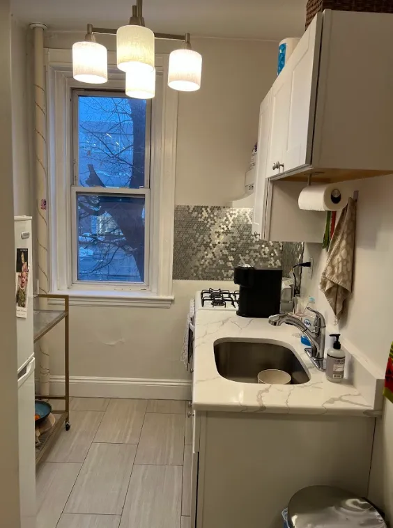 Studio bed, 1 bath apartment for rent at 1185 Commonwealth Ave Unit 6, Allston — photo 24 of 38