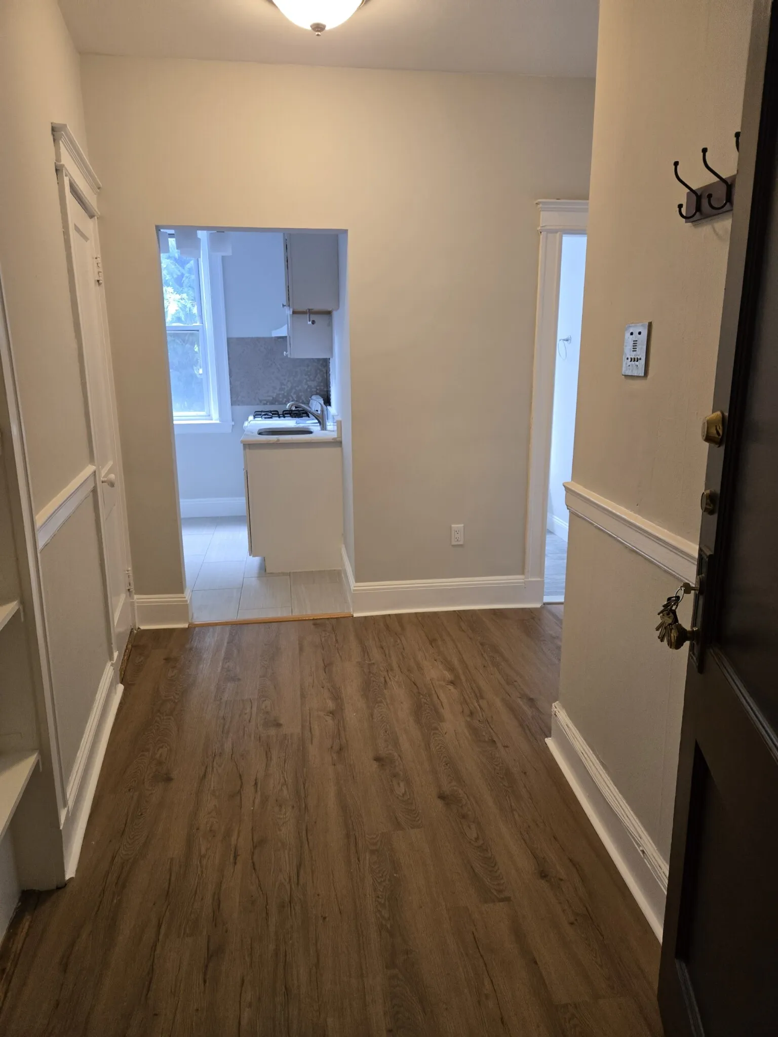 Studio bed, 1 bath apartment for rent at 1185 Commonwealth Ave Unit 6, Allston — photo 14 of 38