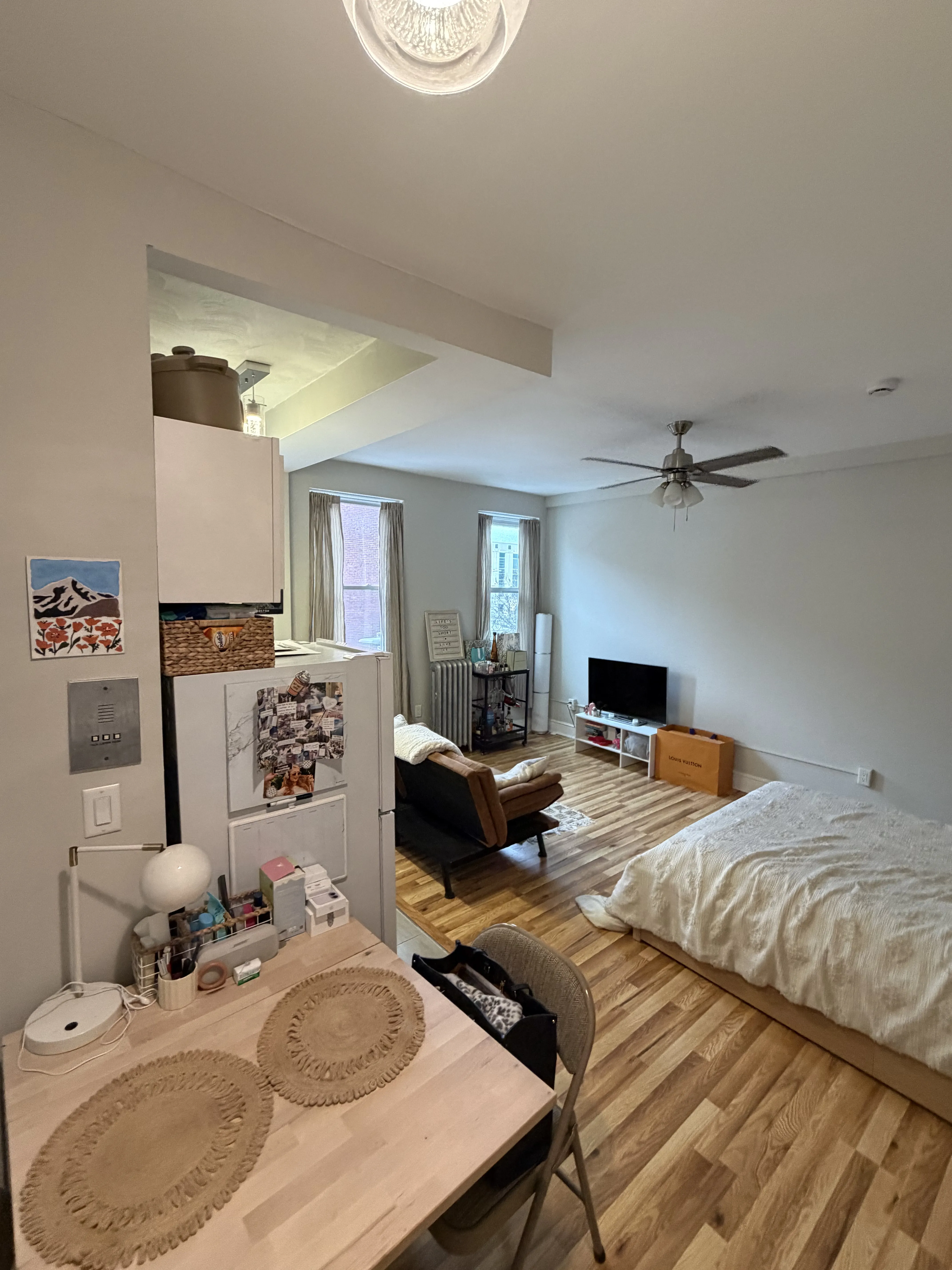 Studio bed, 1 bath apartment for rent at 1185 Commonwealth Ave Unit 8, Allston — photo 10 of 18