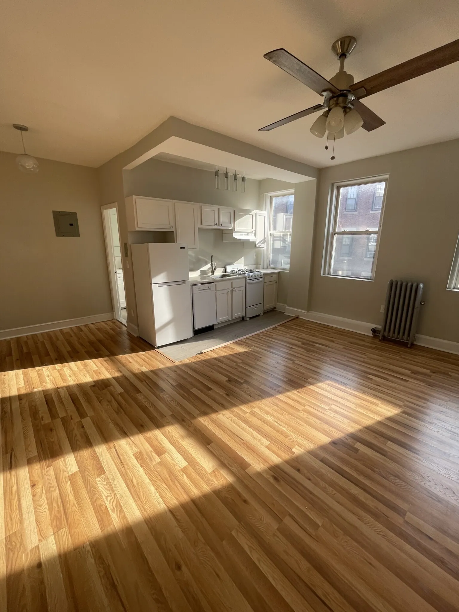 Studio bed, 1 bath apartment for rent at 1185 Commonwealth Ave Unit 8, Allston — photo 17 of 18