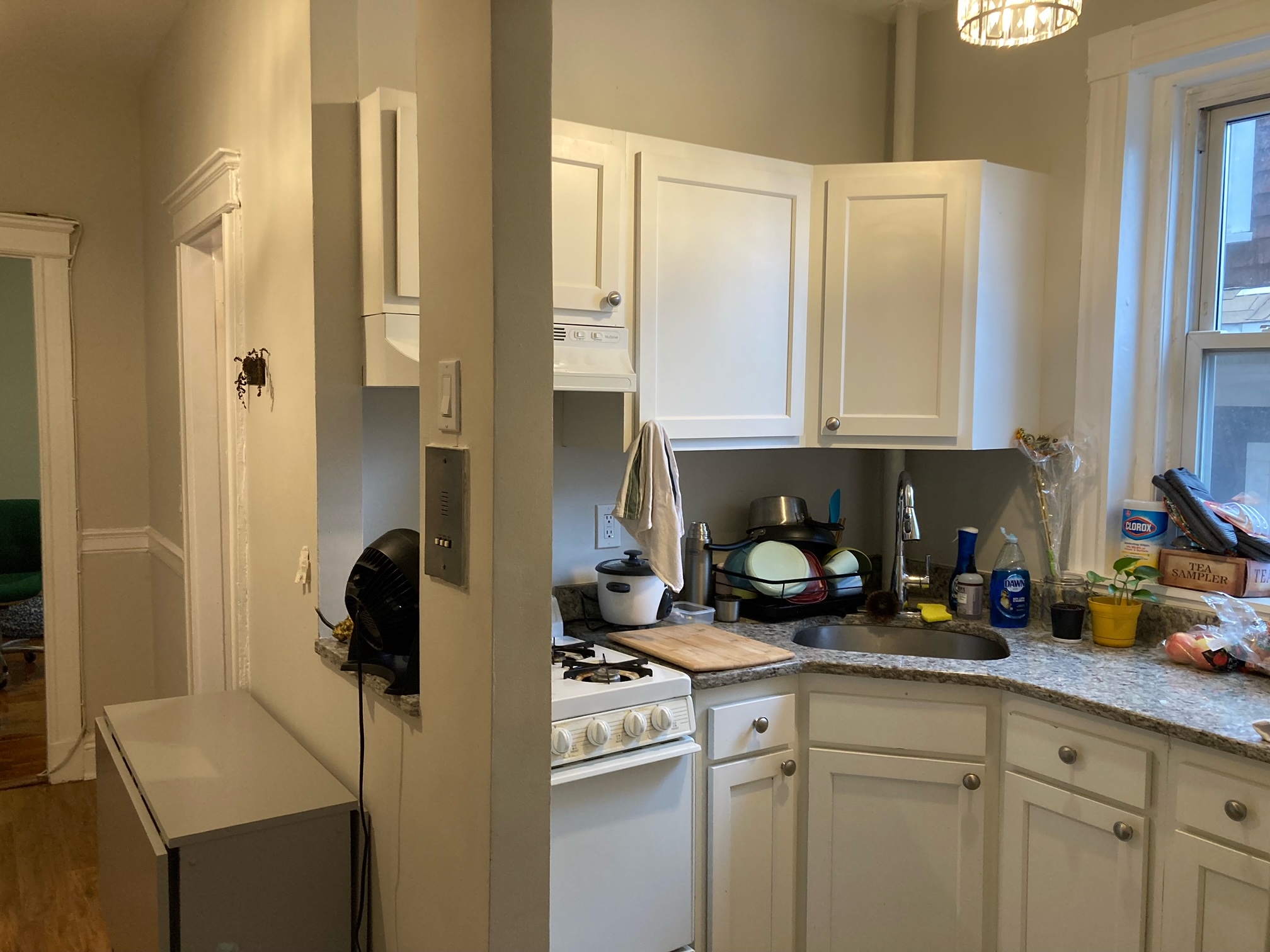 1 split bed, 1 bath apartment for rent at 1185 Commonwealth Ave Unit 9, Allston — photo 7 of 29