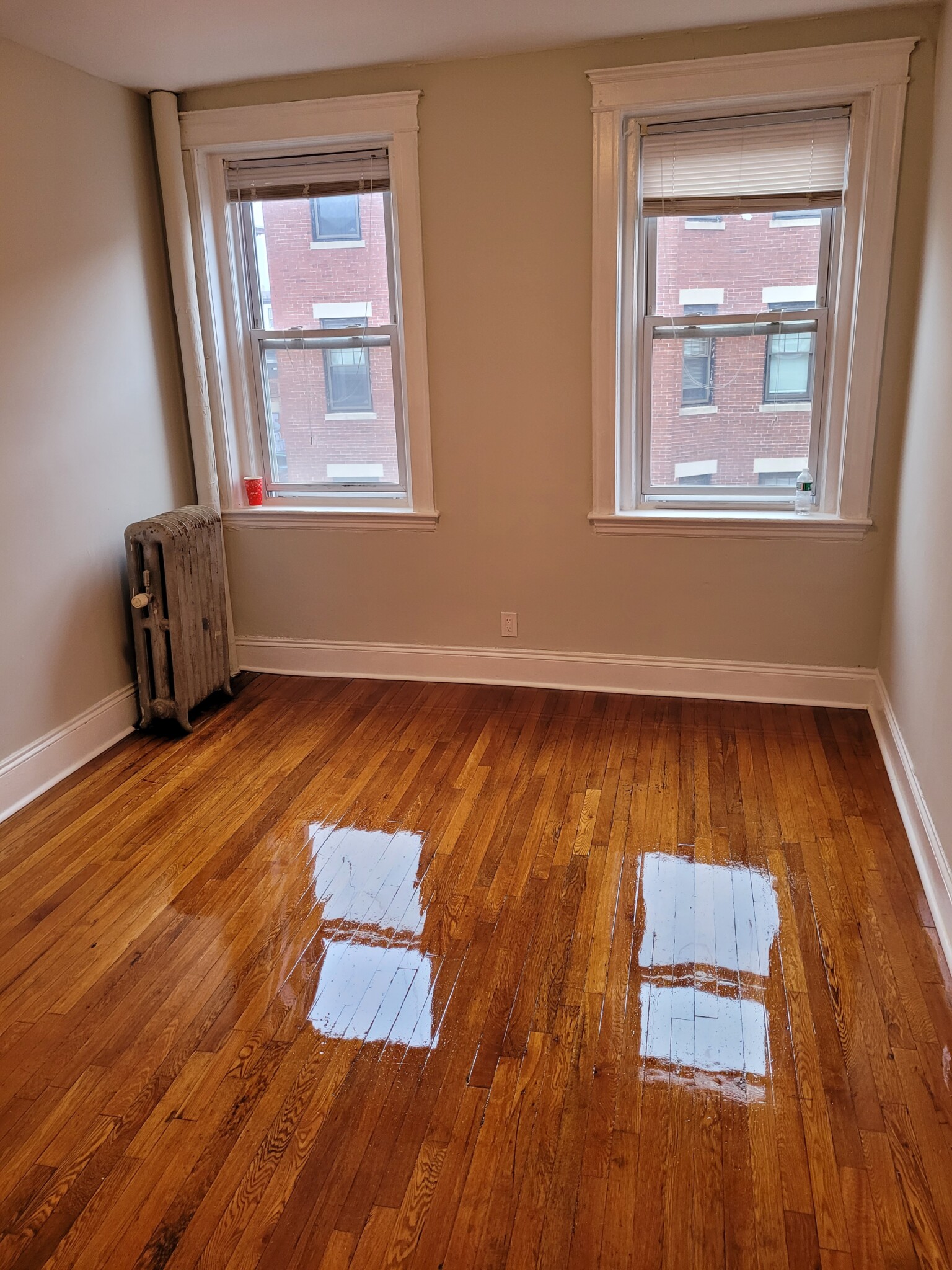 1 split bed, 1 bath apartment for rent at 1185 Commonwealth Ave Unit 9, Allston — photo 26 of 29