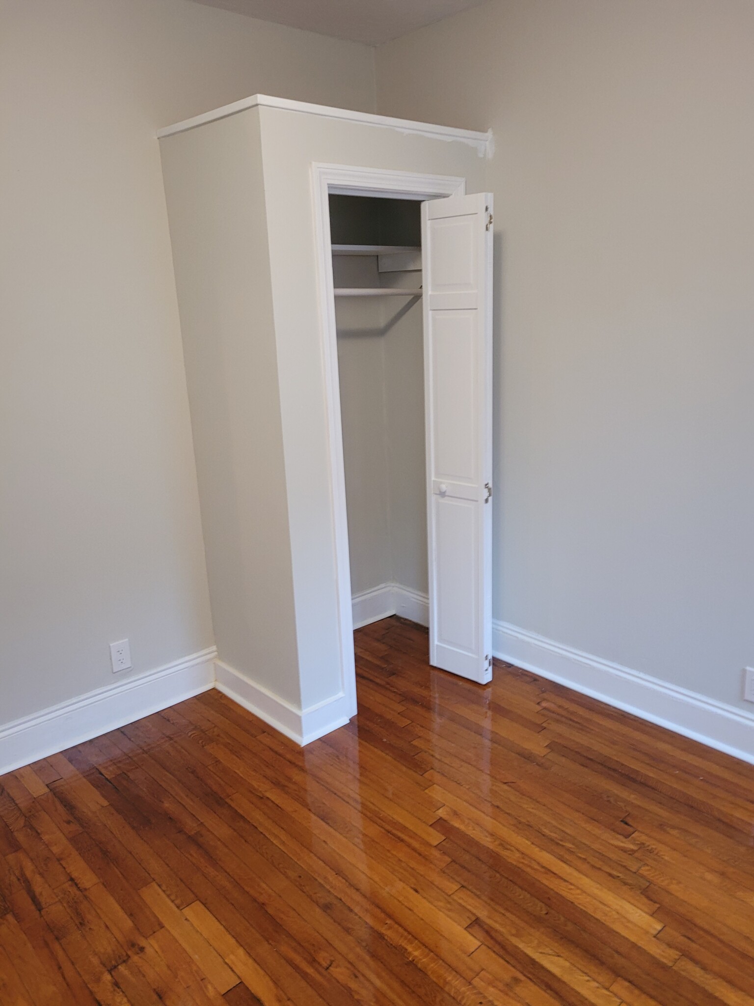 1 split bed, 1 bath apartment for rent at 1185 Commonwealth Ave Unit 9, Allston — photo 25 of 29