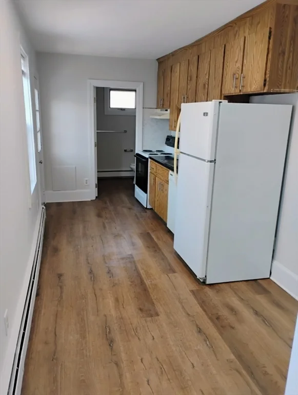 1 bed, 1 bath apartment for rent at 1185 Main St Unit 5, Walpole — photo 1 of 7