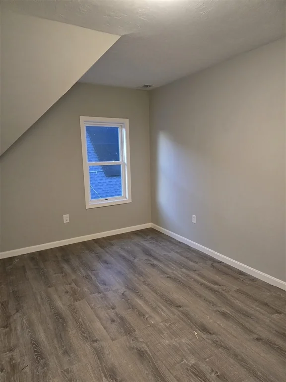 3 bed, 1 bath apartment for rent at 1185 Warren Ave Unit 3, Brockton — photo 2 of 9