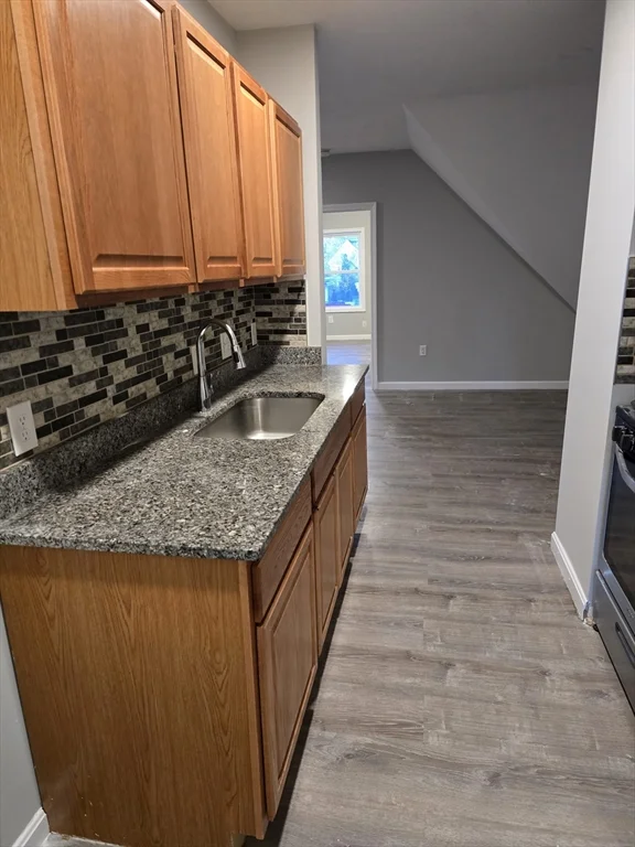 3 bed, 1 bath apartment for rent at 1185 Warren Ave Unit 3, Brockton — photo 3 of 9