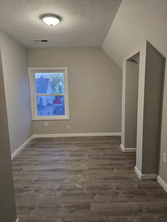 3 bed, 1 bath apartment for rent at 1185 Warren Ave Unit 3, Brockton — photo 8 of 9