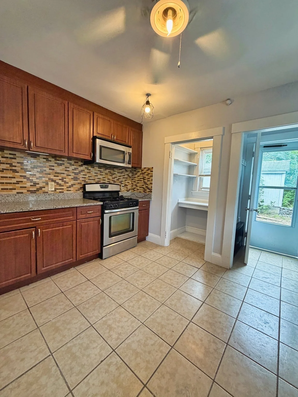 3 bed, 1 bath apartment for rent at 1186 Chestnut St Unit 1186, Newton Upper Falls — photo 3 of 23