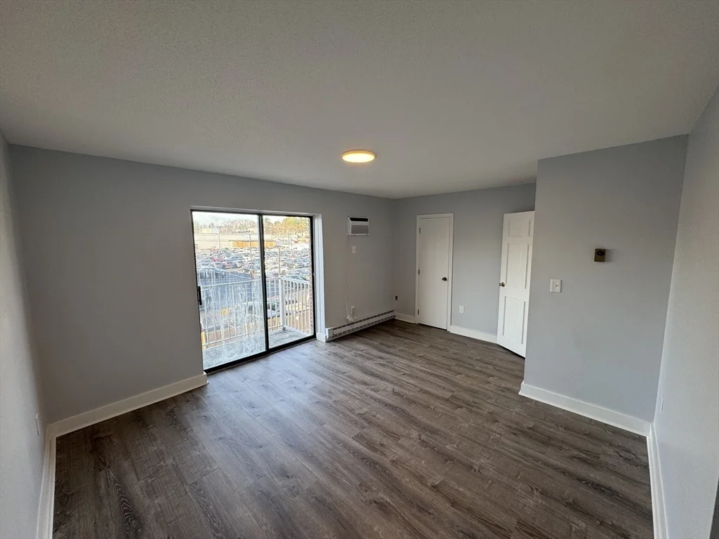 1 bed, 1 bath apartment for rent at 1186 Worcester Rd Unit 230, Framingham — photo 4 of 8