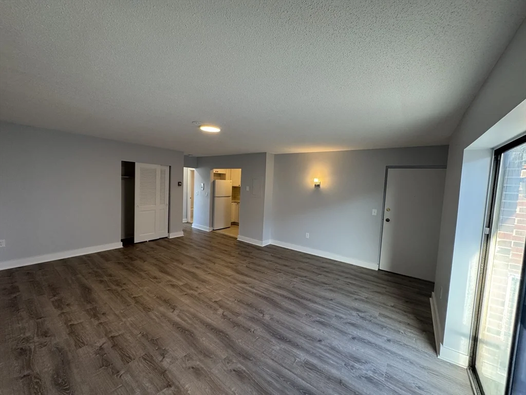1 bed, 1 bath apartment for rent at 1186 Worcester Rd Unit 230, Framingham — photo 3 of 8