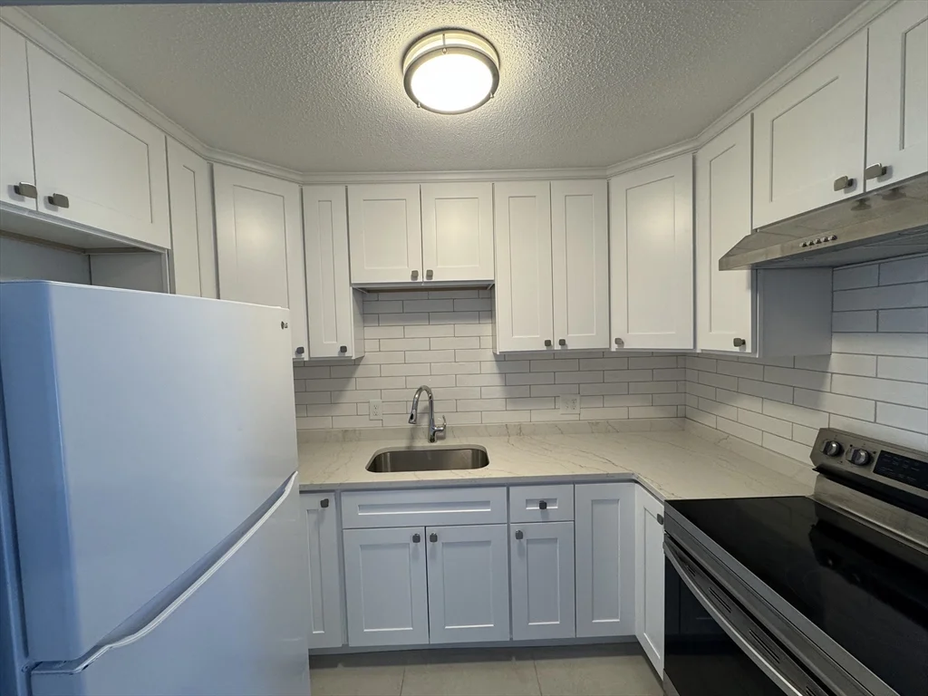 1 bed, 1 bath apartment for rent at 1186 Worcester Rd Unit 230, Framingham — photo 5 of 8